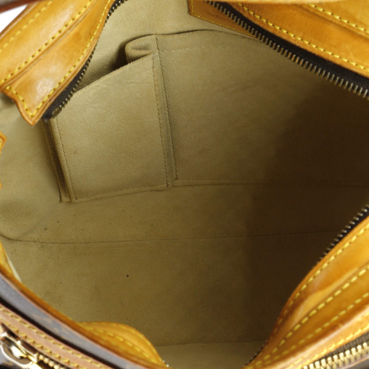 Louis Vuitton Hudson Handbag Monogram Canvas GM
