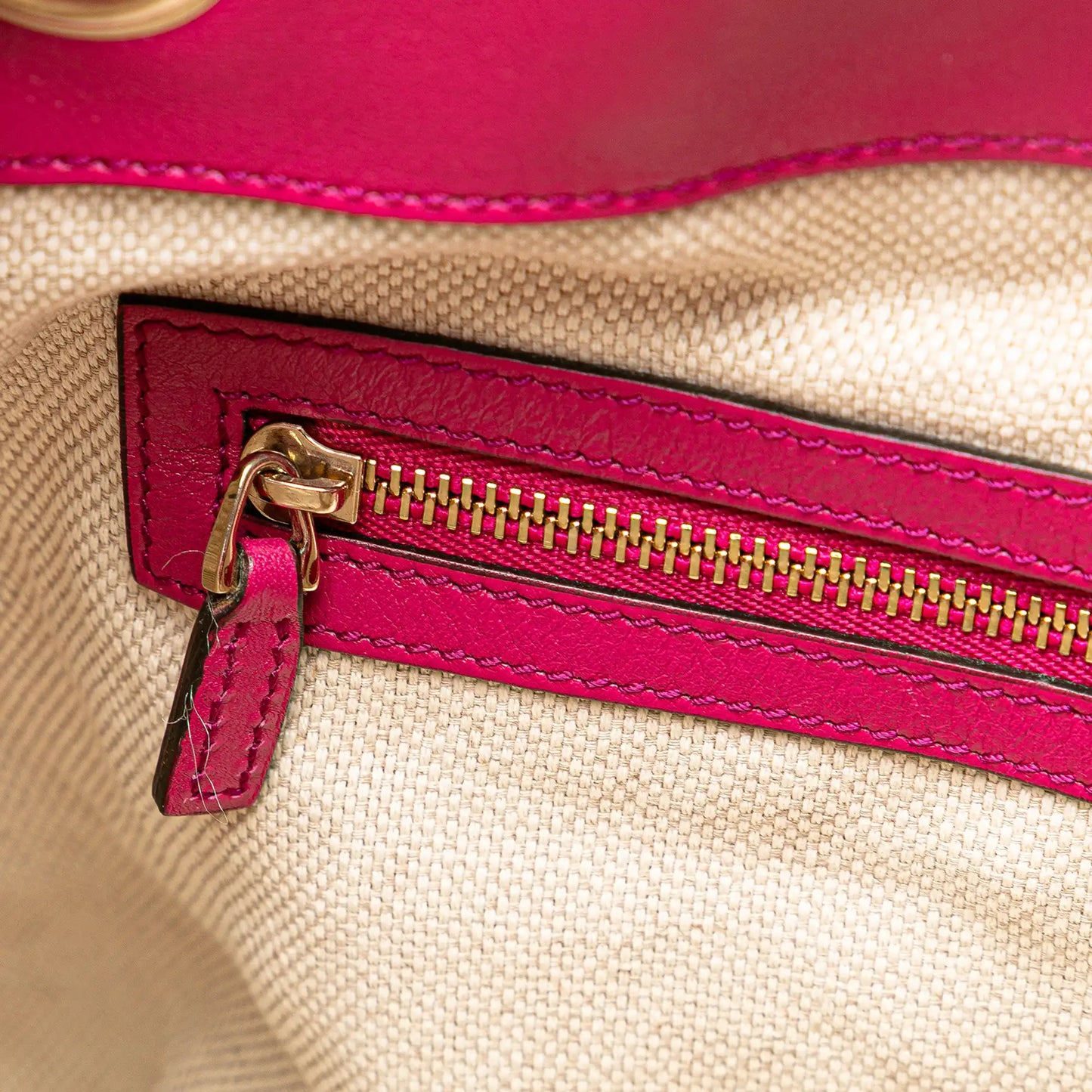 GLM-- Soho Chain Tote Medium Pink Patent Leather