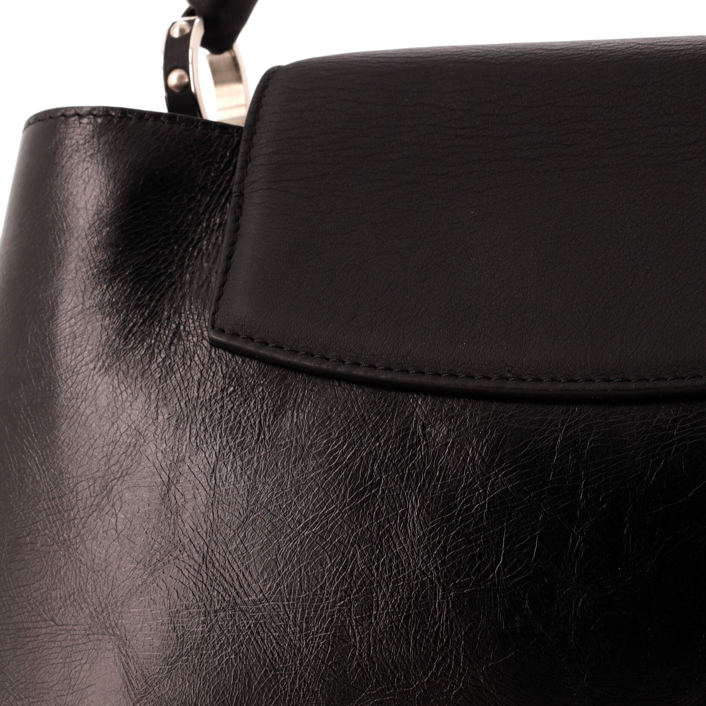 Louis Vuitton Capucines Bag Leather MM