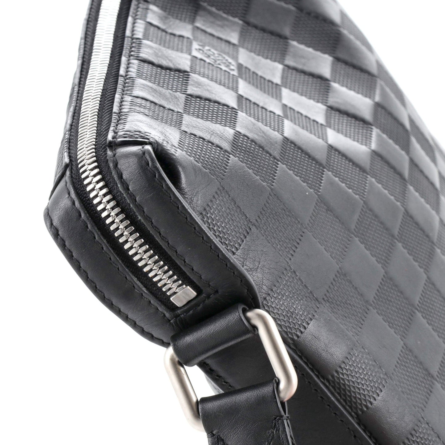 Louis Vuitton Discovery Messenger Bag Damier Infini Leather BB