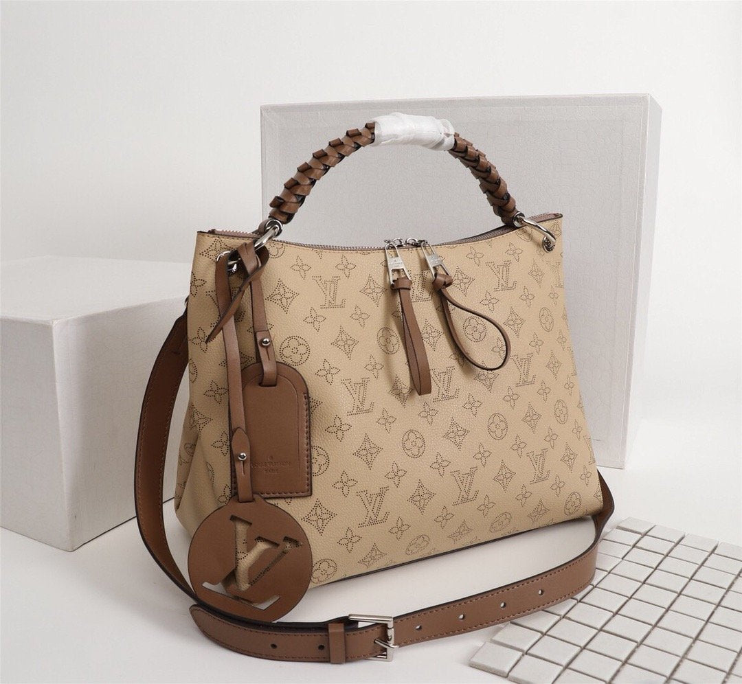 EN - New Arrival Bags LUV 224