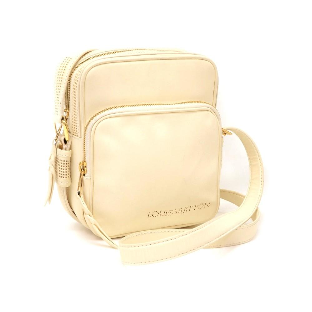 Louis Vuitto Off White Leather Messenger Bag