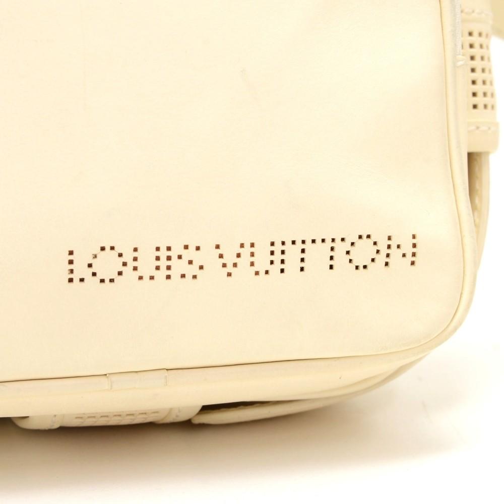 Louis Vuitto Off White Leather Messenger Bag