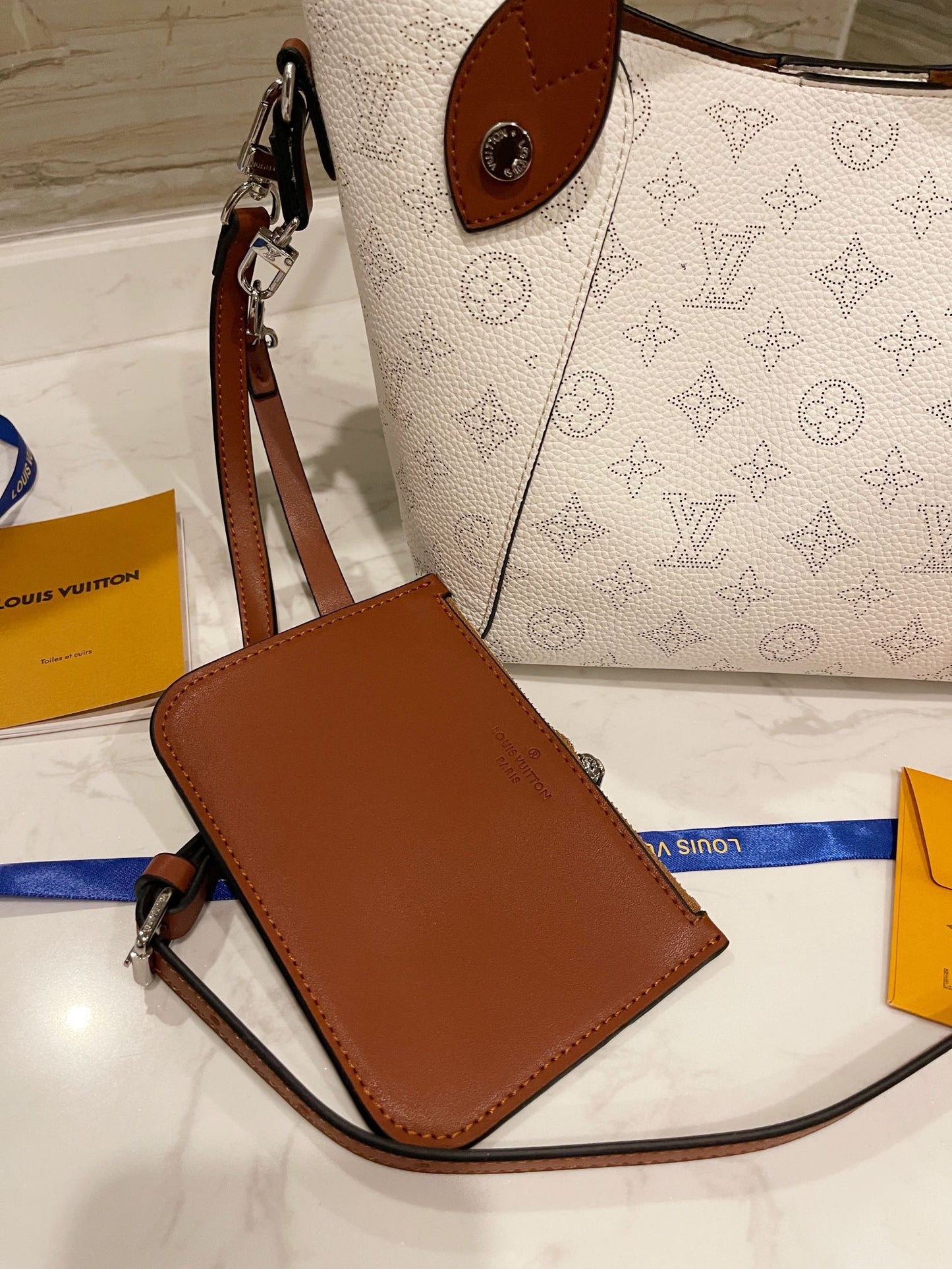 EN - New Arrival Bags LUV 085