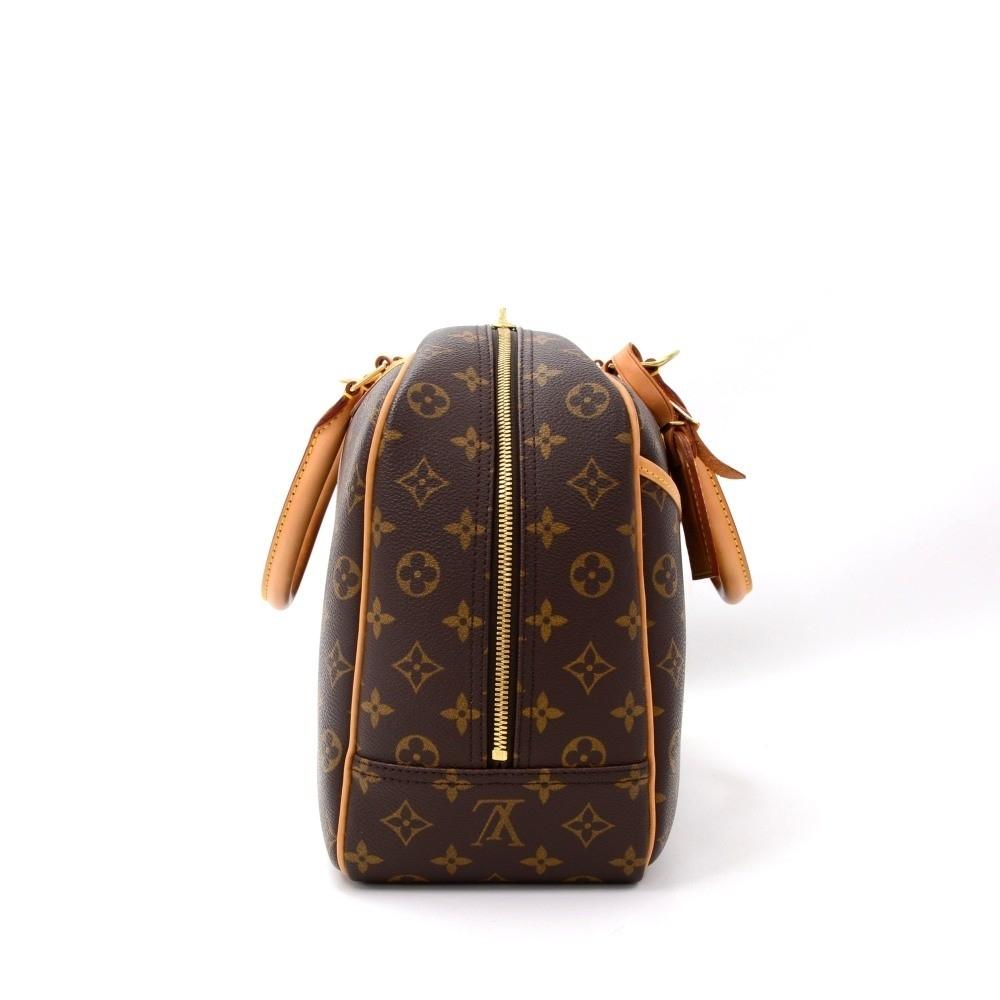 Louis Vuitto Deauville Monogram Canvas Handbag