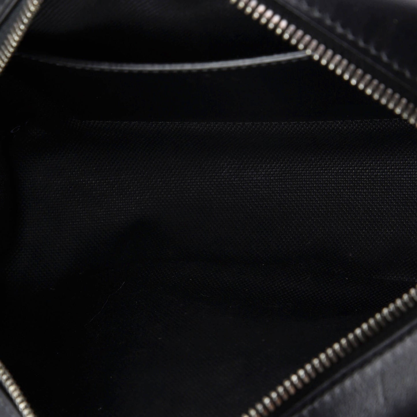 GG Marmont Monochrome Shoulder Bag Matelasse Leather Small
