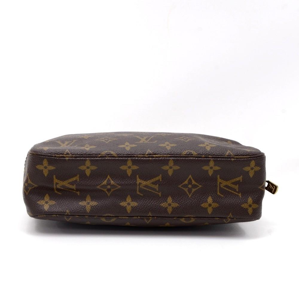 Louis Vuitto Trousse Toilette 23 Monogram Canvas Cosmetic Pouch