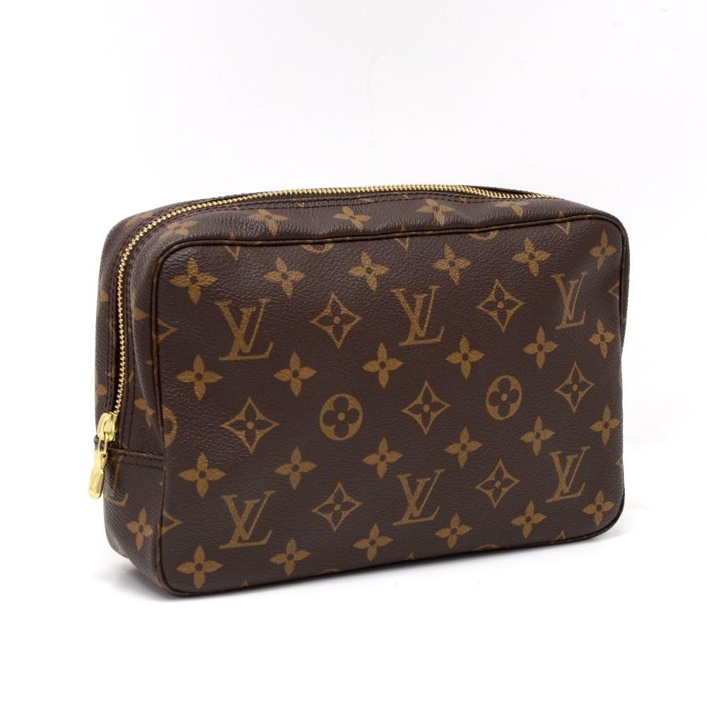 Louis Vuitto Trousse Toilette 23 Monogram Canvas Cosmetic Pouch