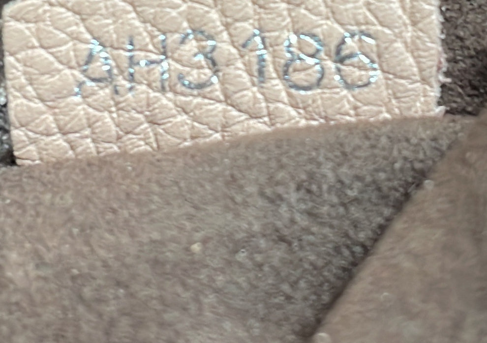 Louis Vuitton Babylone Handbag Mahina Leather BB