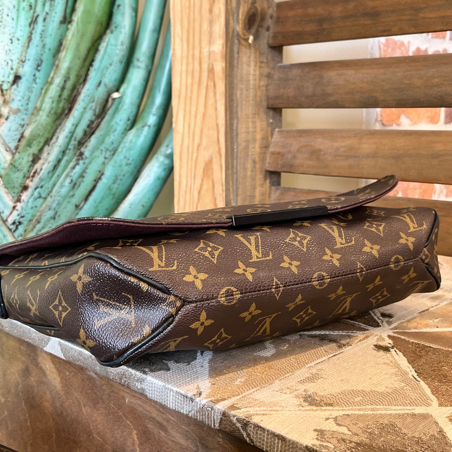 LOUIS VUITTON District MM Monogram Macassar Canvas Messenger Bag