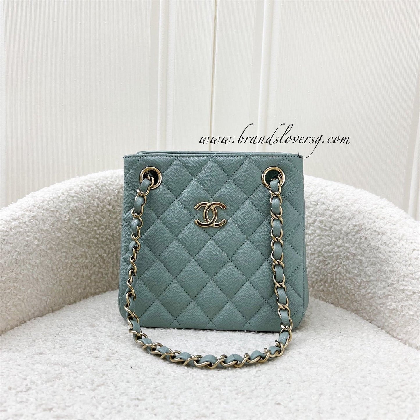 GLM-Bucket Bag in 23C Seafoam Grey Green Caviar and LGHW