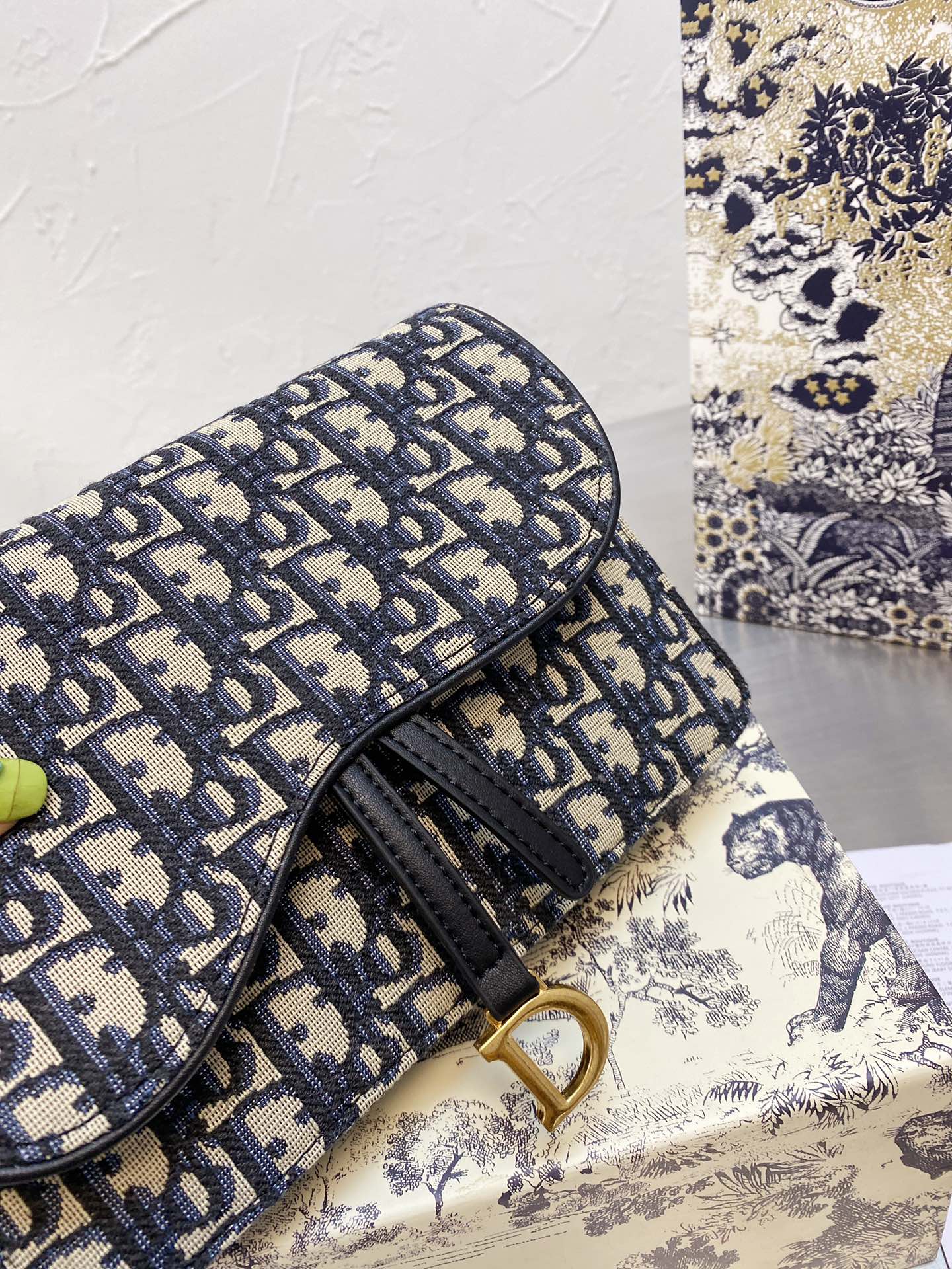 EN - New Arrival Bags DIR 050