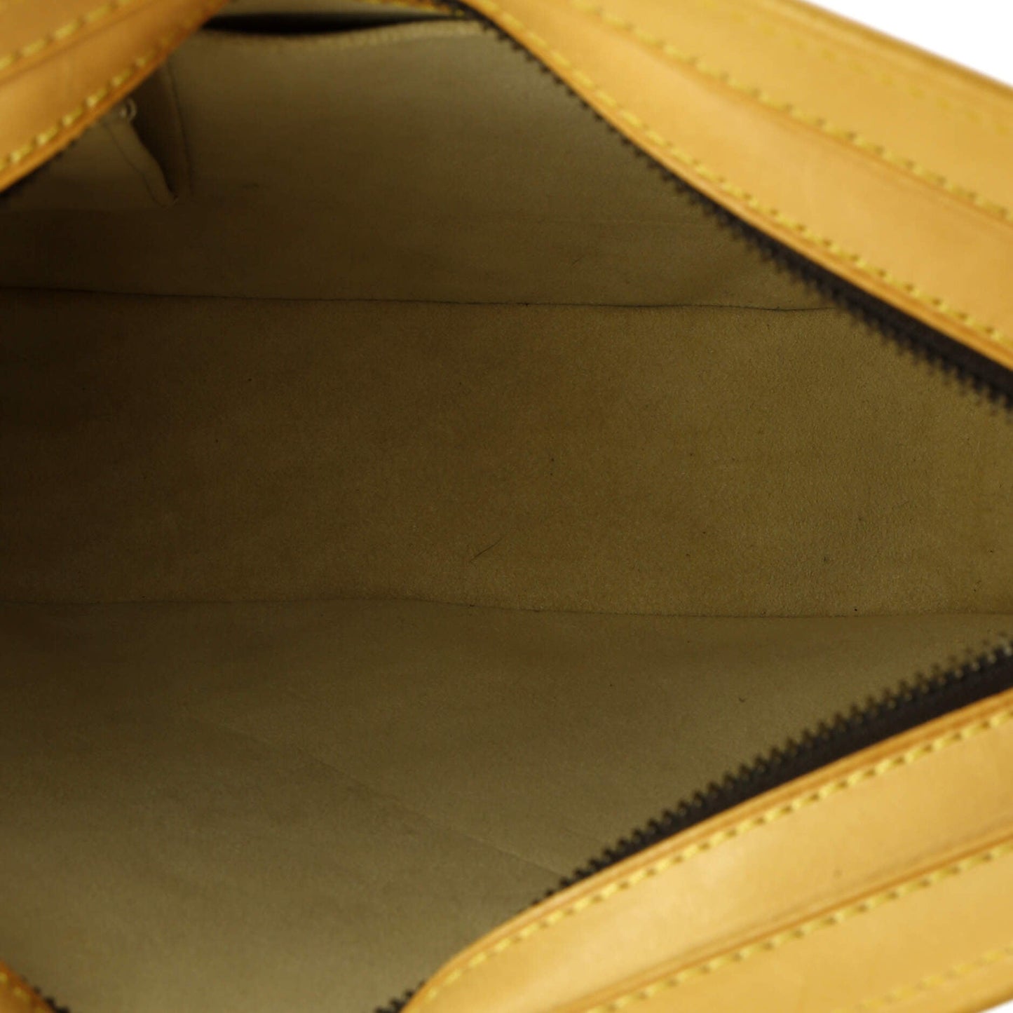 Louis Vuitton Hudson Handbag Monogram Canvas GM
