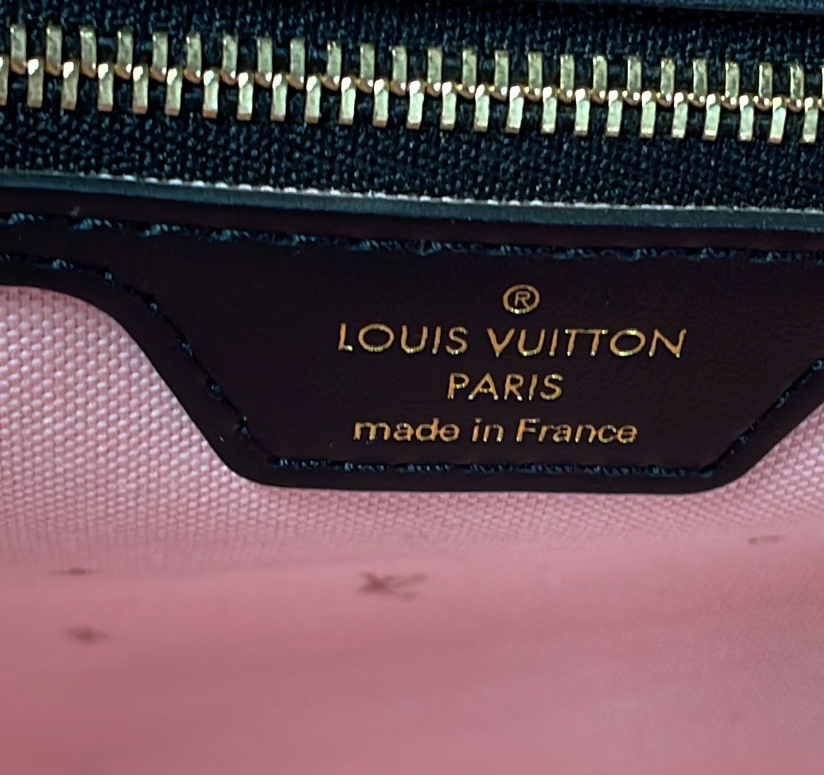 Louis Vuitton Neverfull NM Tote Fall for You Monogram Canvas MM
