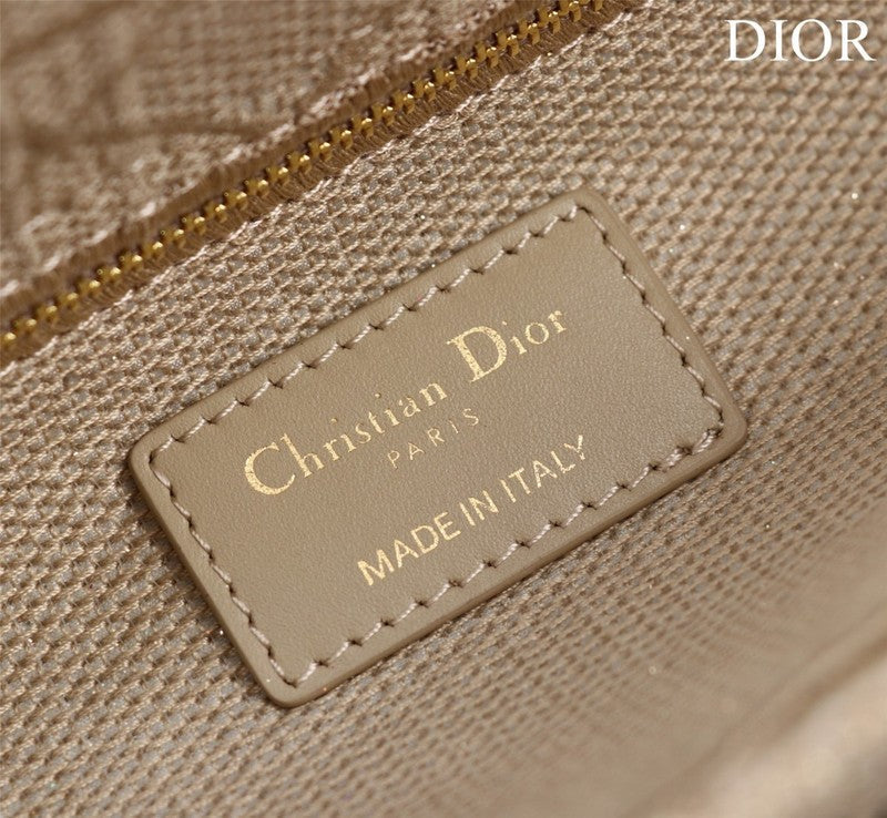 Glami Fashion - DIR Bags - 2017