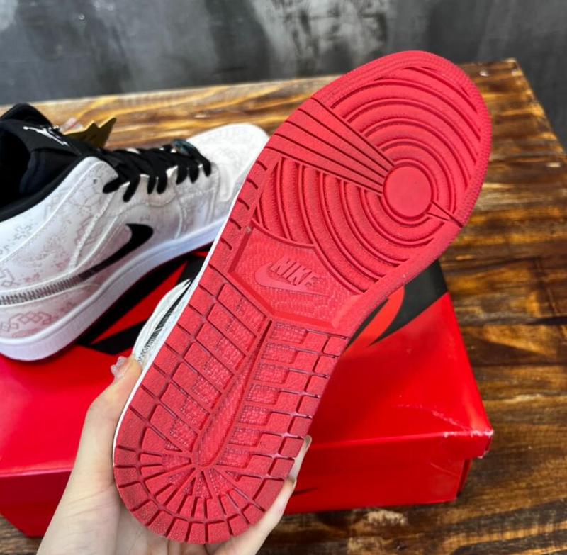 SAMC - NKE Shoes - 915