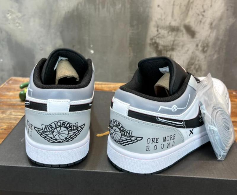 SAMC - NKE Shoes - 888