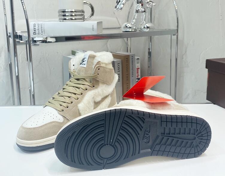 SAMC - NKE Shoes - 732