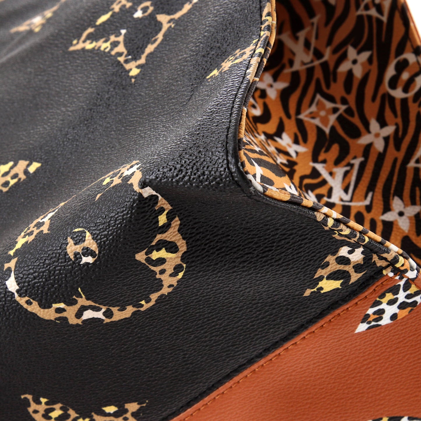 Louis Vuitton OnTheGo Tote Limited Edition Jungle Monogram Giant GM