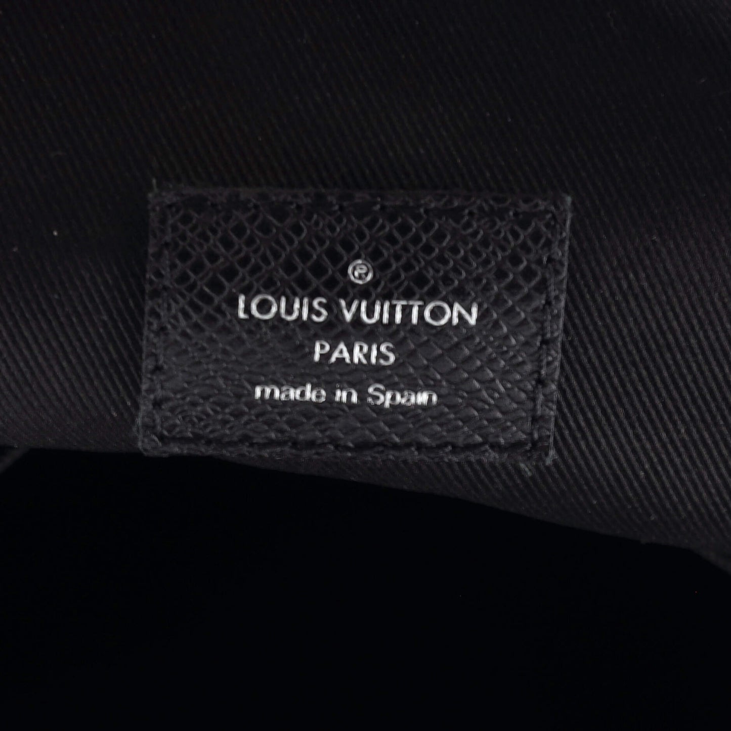 Louis Vuitton Avenue Sling Bag Taiga Leather