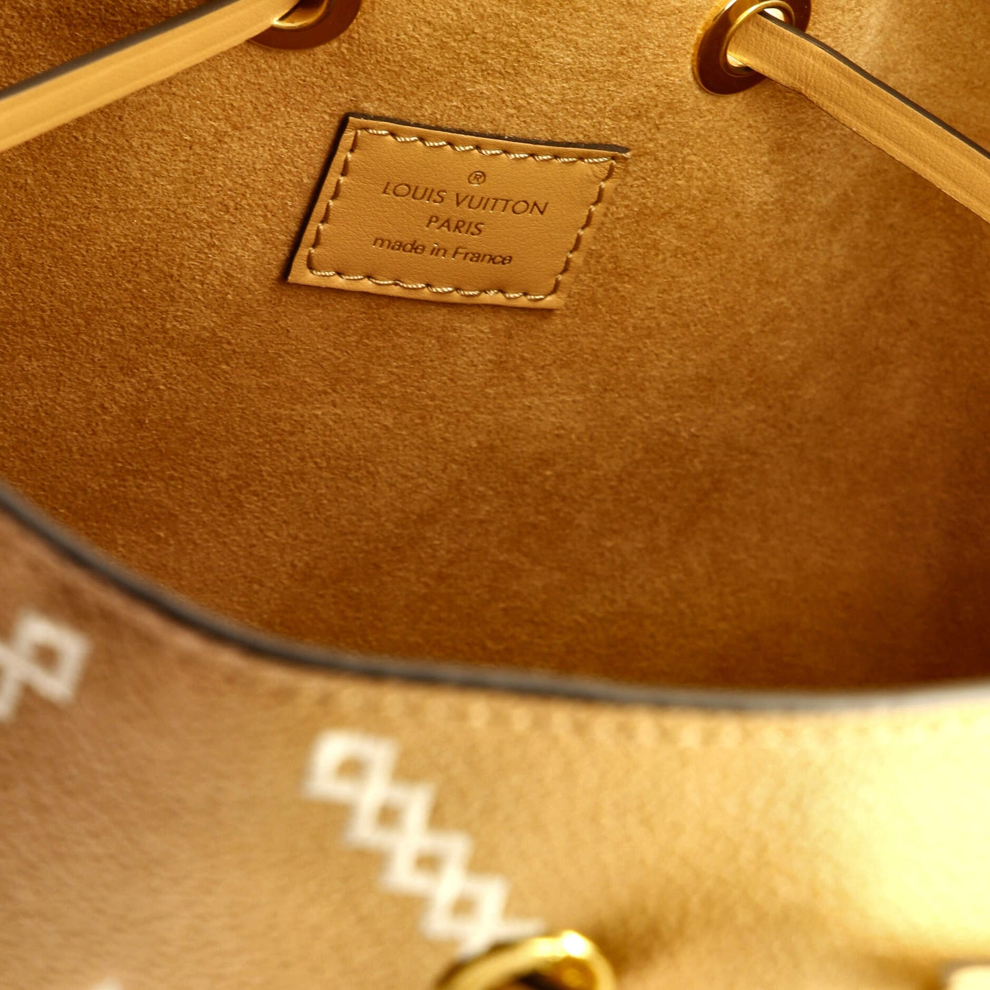 Louis Vuitton NeoNoe Handbag Monogram Empreinte Giant Broderies MM