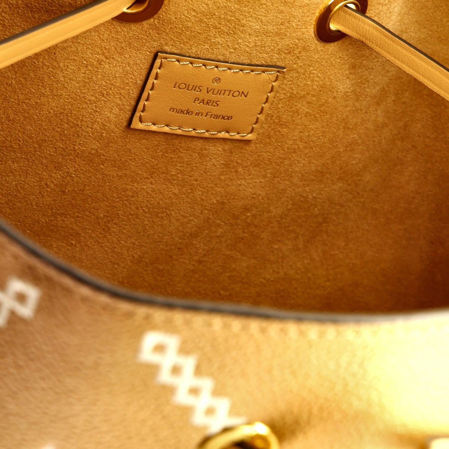 Louis Vuitton NeoNoe Handbag Monogram Empreinte Giant Broderies MM