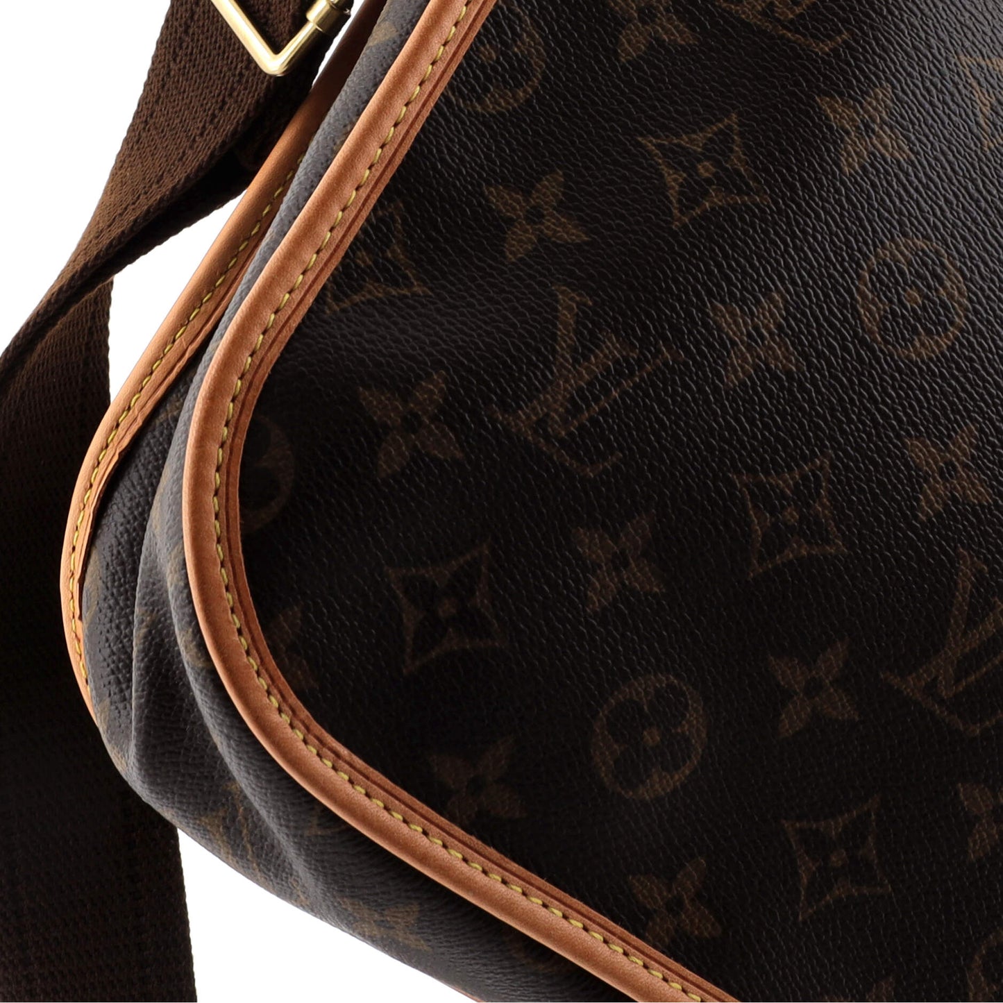 Louis Vuitton Bosphore Messenger Bag Monogram Canvas GM