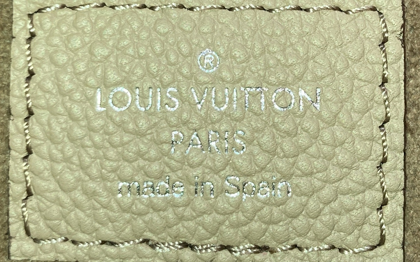Louis Vuitton Braided Handle Beaubourg Hobo Mahina Leather MM