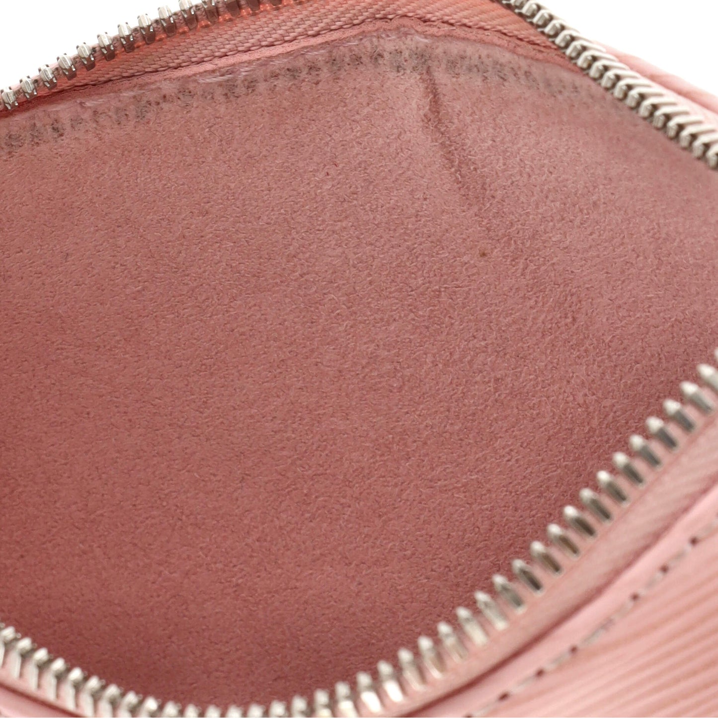 Louis Vuitton Easy Pouch on Strap Epi Leather