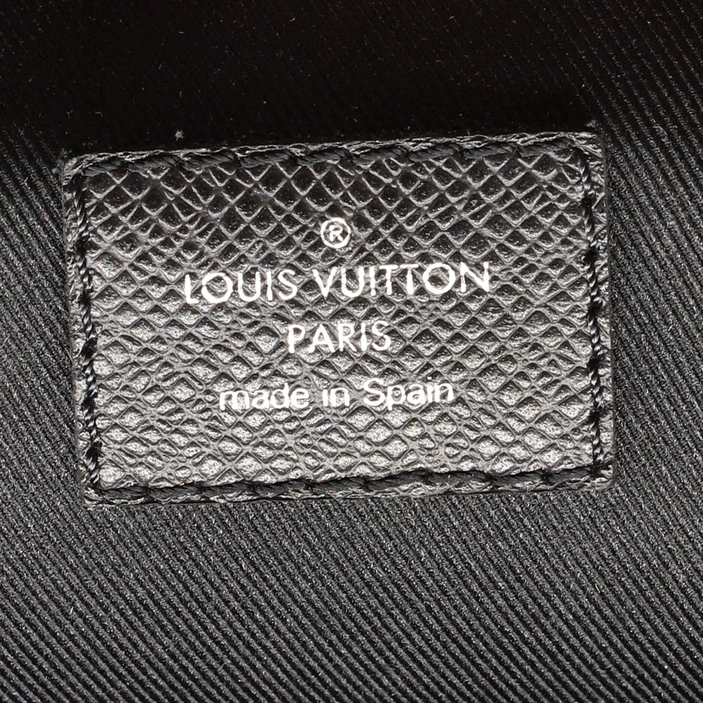 Louis Vuitton Avenue Sling Bag Taiga Leather