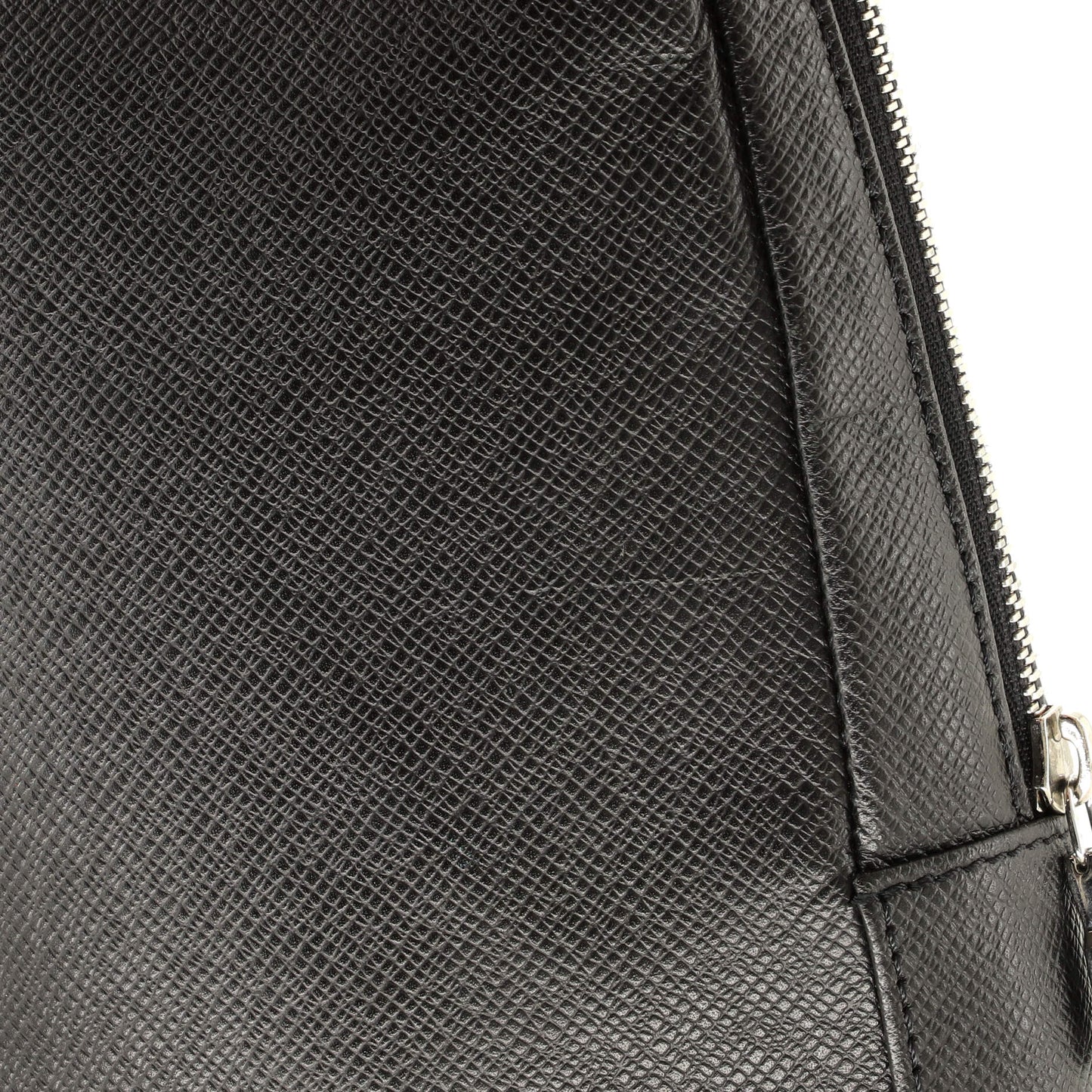 Louis Vuitton Avenue Sling Bag Taiga Leather