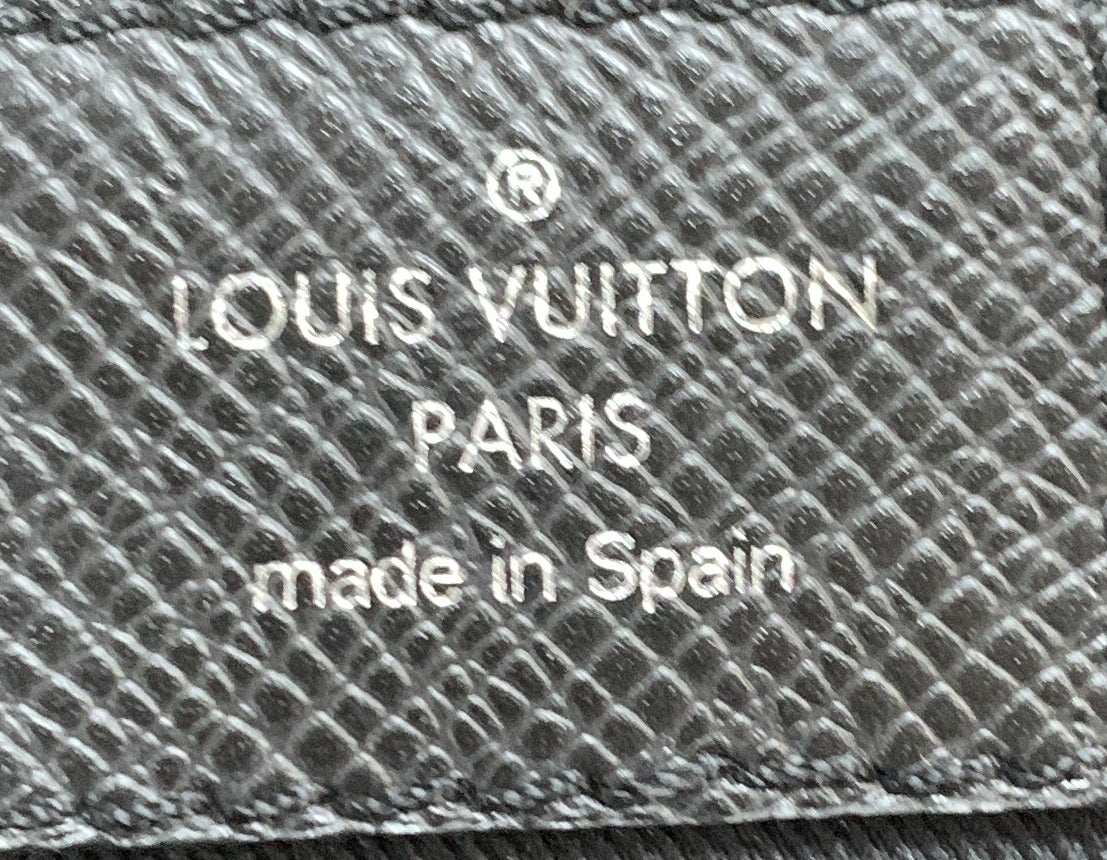 Louis Vuitton Avenue Sling Bag Taiga Leather