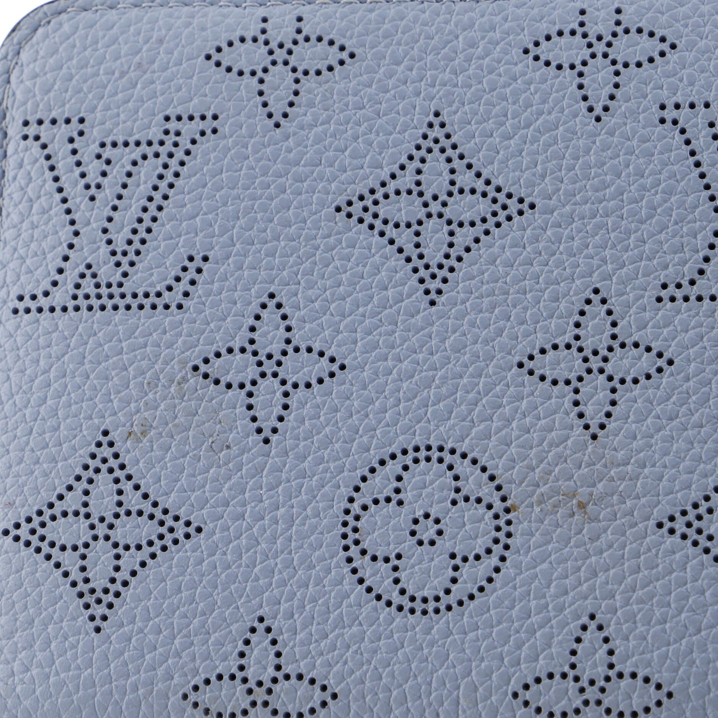 Louis Vuitton Zippy Wallet Mahina Leather