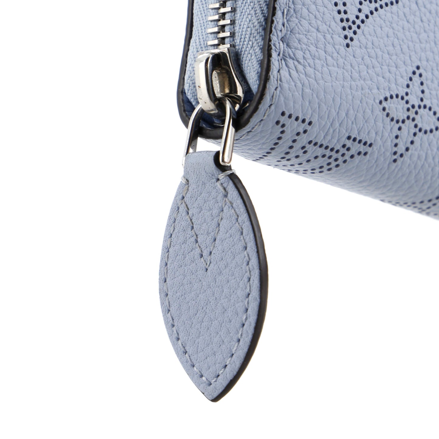 Louis Vuitton Zippy Wallet Mahina Leather