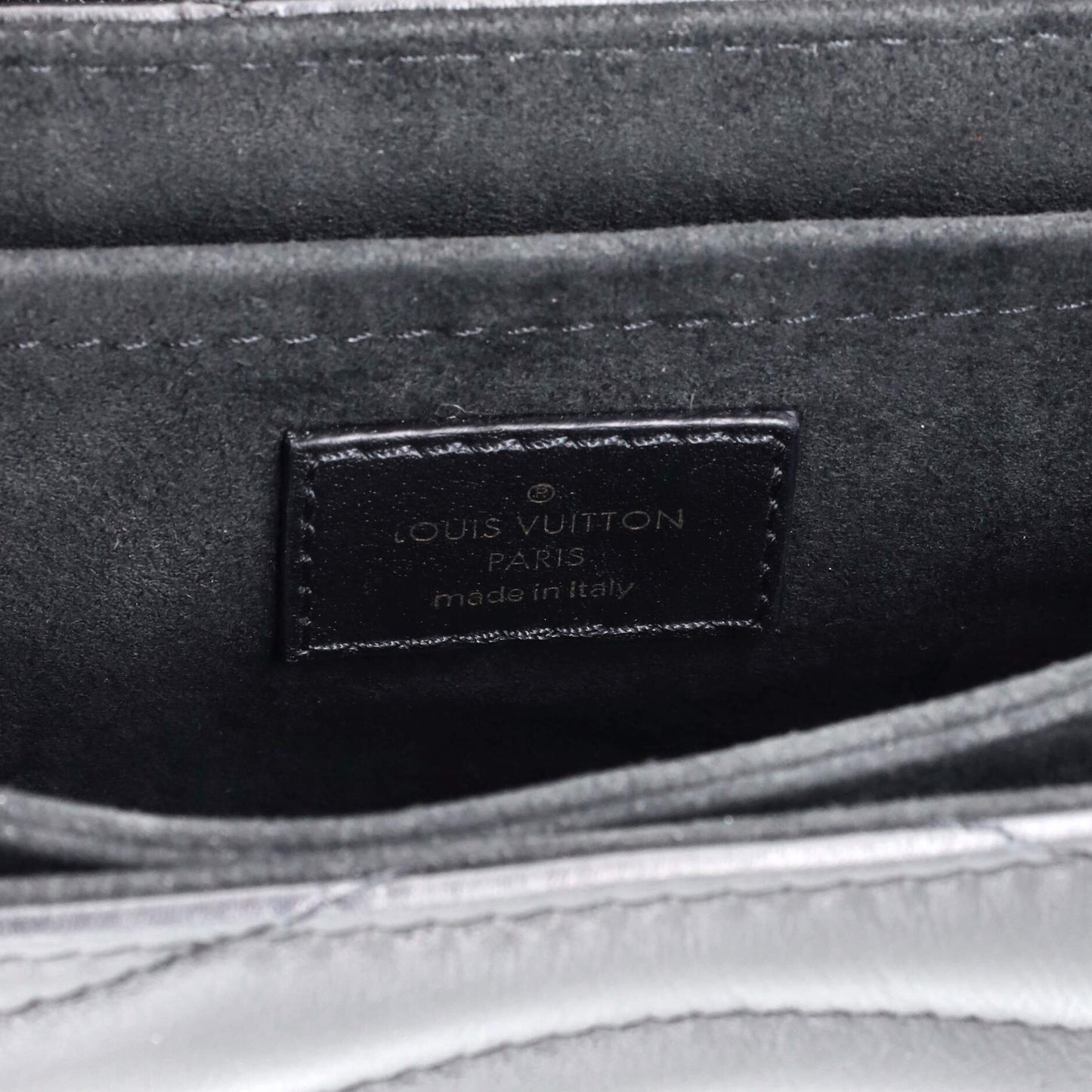 Louis Vuitton New Wave Chain Bag NM Quilted Leather PM