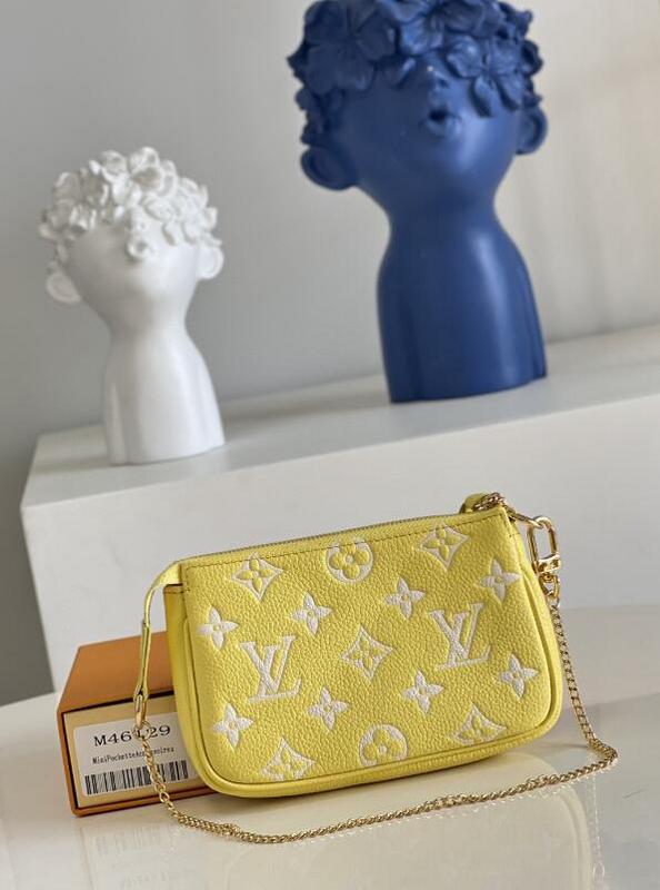 SAMC - LOV Bags - 1774
