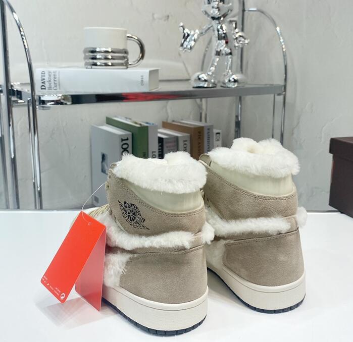SAMC - NKE Shoes - 732