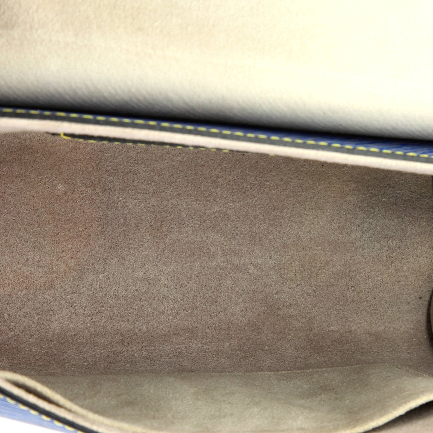 Louis Vuitton Twist Handbag Epi Leather MM