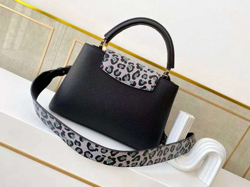 LOV2 Bags - Luxurious Bags  1104