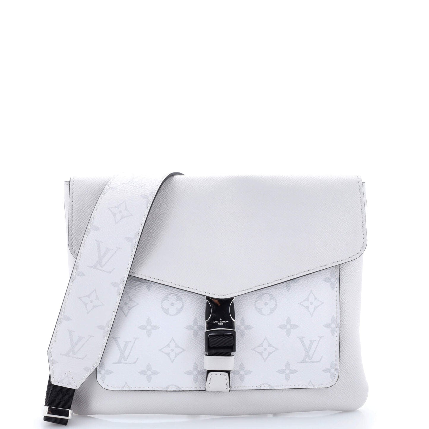 Louis Vuitton Outdoor Flap Messenger Monogram Taigarama