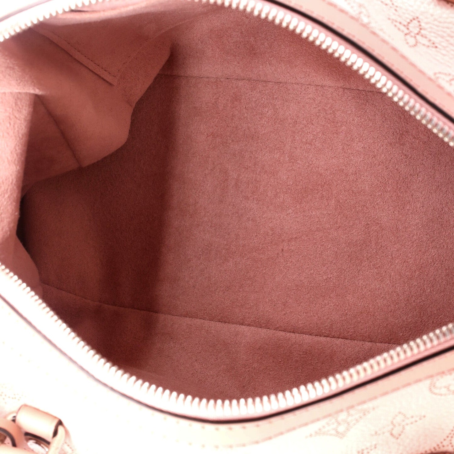 Louis Vuitton Asteria Handbag Mahina Leather