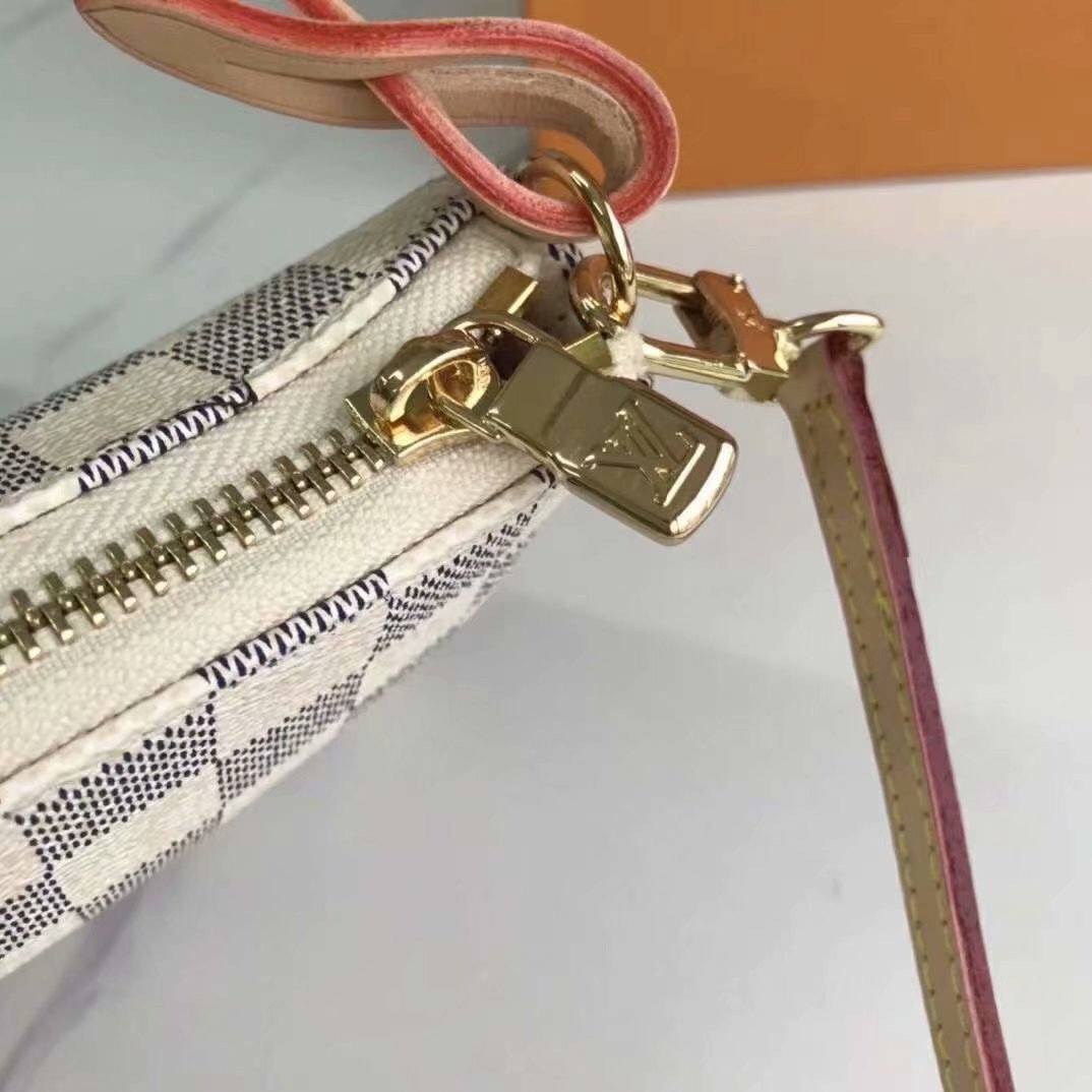 EN - New Arrival Bags LUV 140
