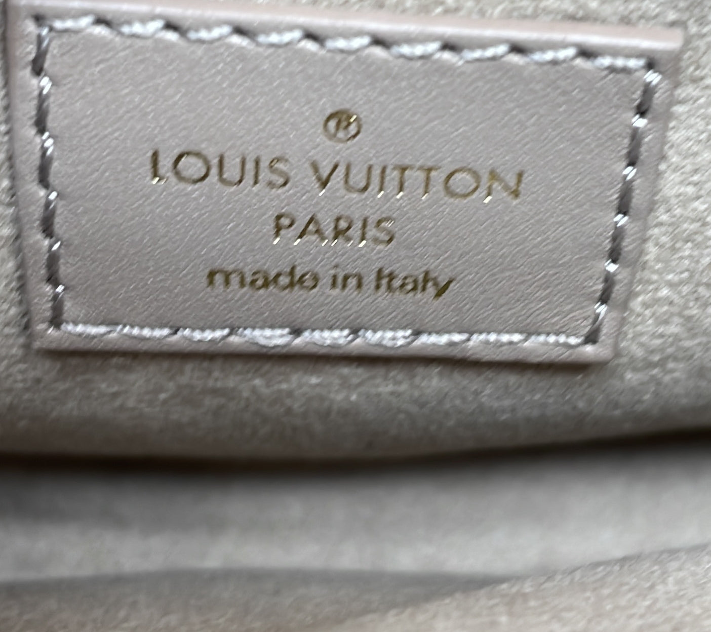 Louis Vuitton New Wave Chain Bag NM Quilted Leather PM
