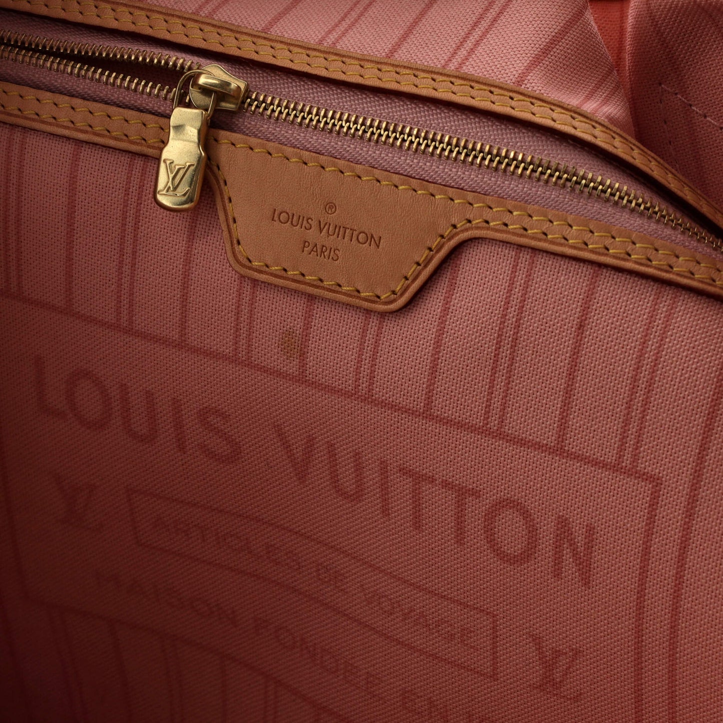 Louis Vuitton Neverfull NM Tote Damier MM