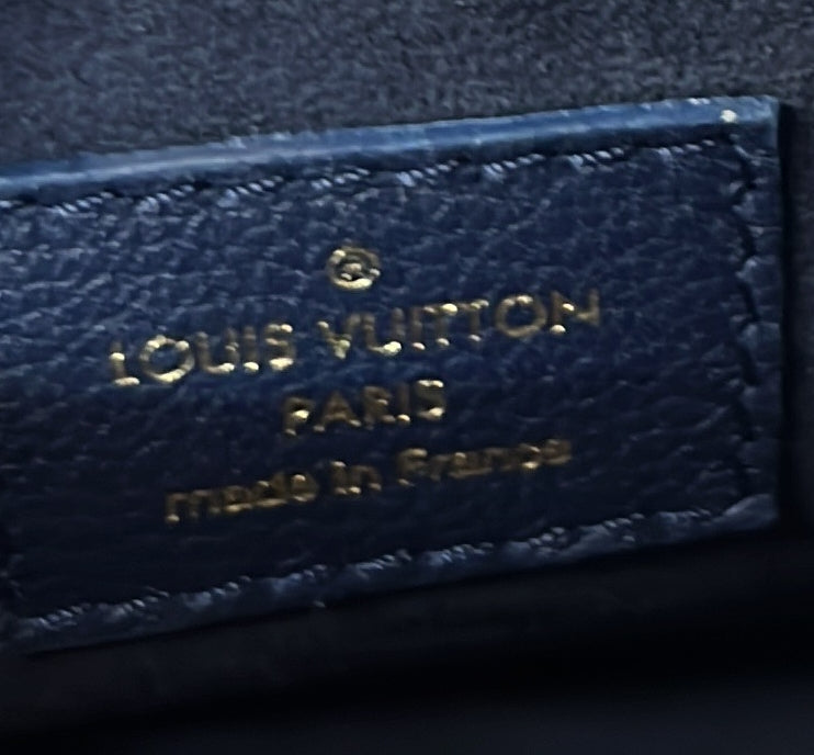 Louis Vuitton Lockme Tender Handbag Leather