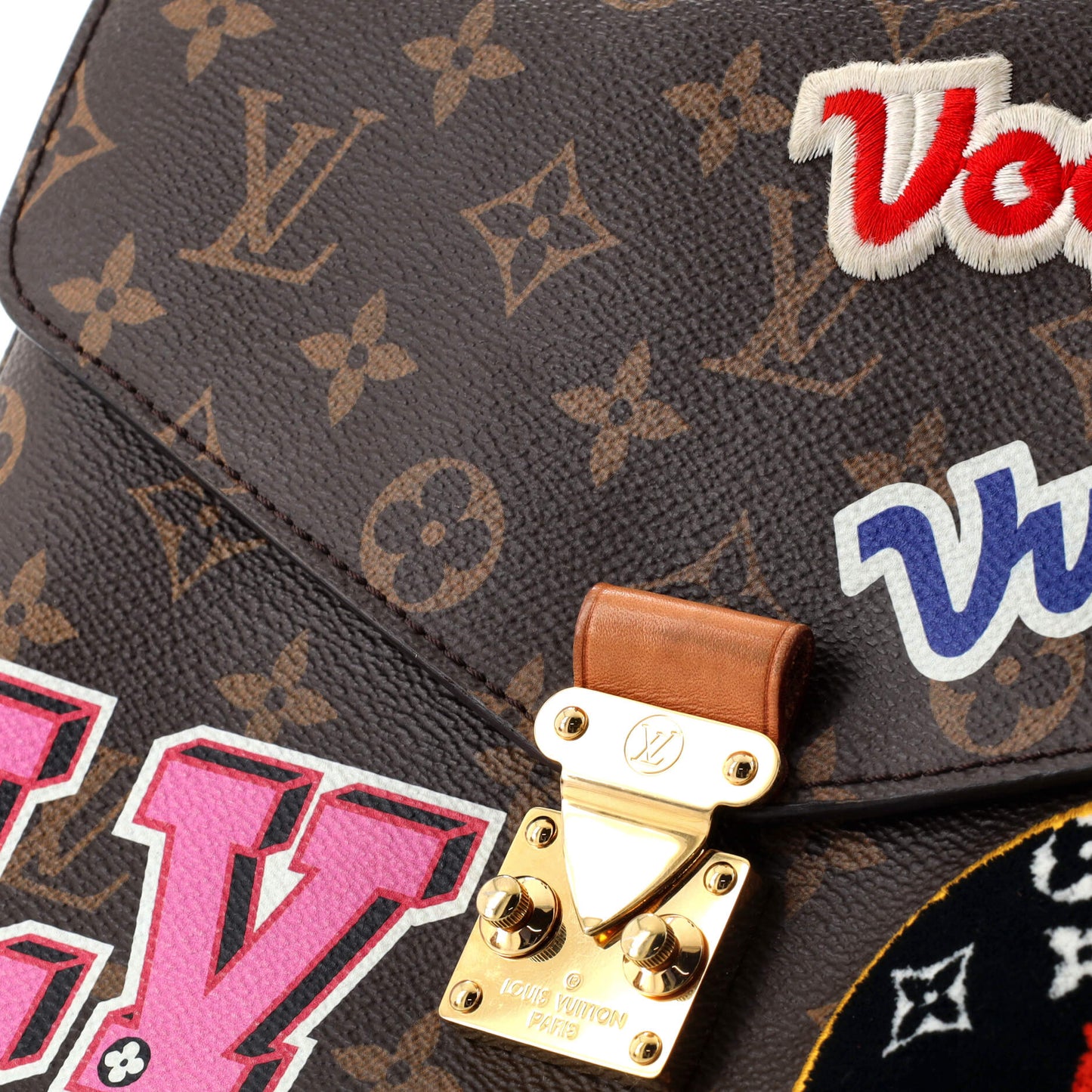 Louis Vuitton Pochette Metis Limited Edition Patches Monogram Canvas