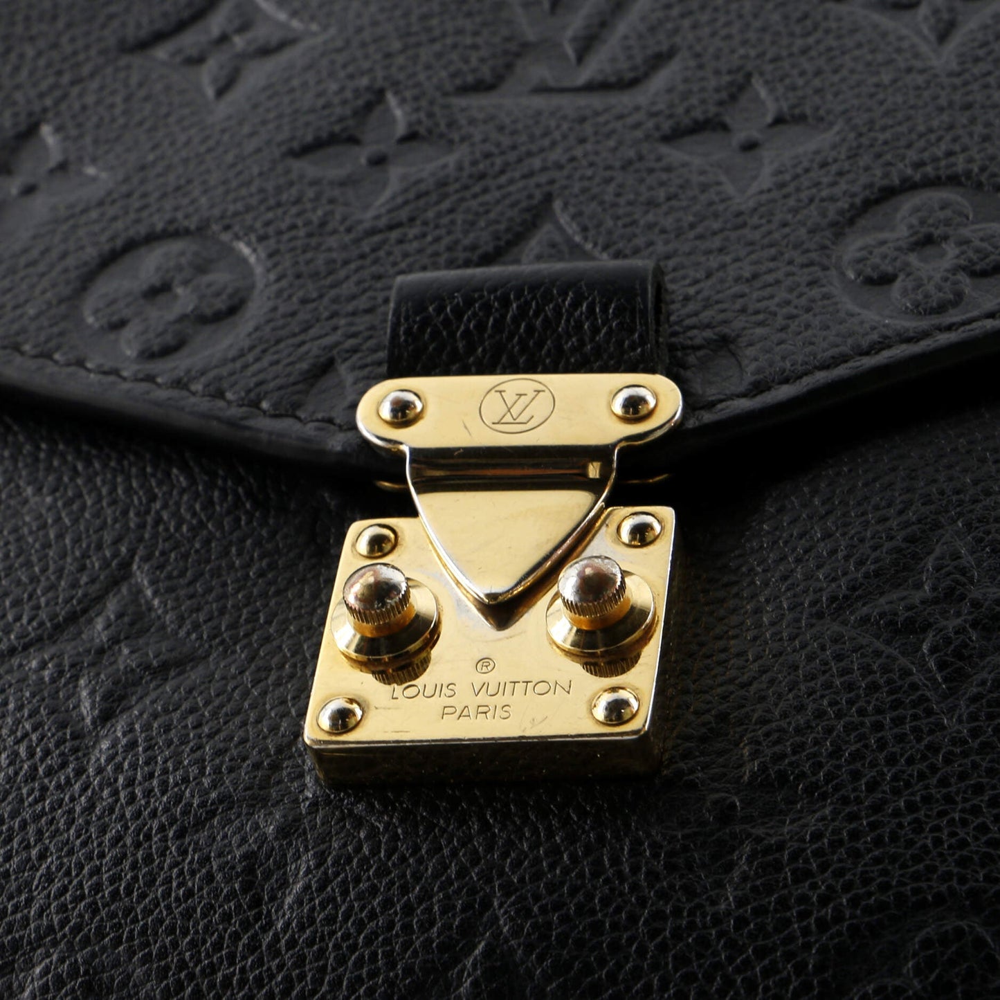 Louis Vuitton Pochette Metis Monogram Empreinte Leather