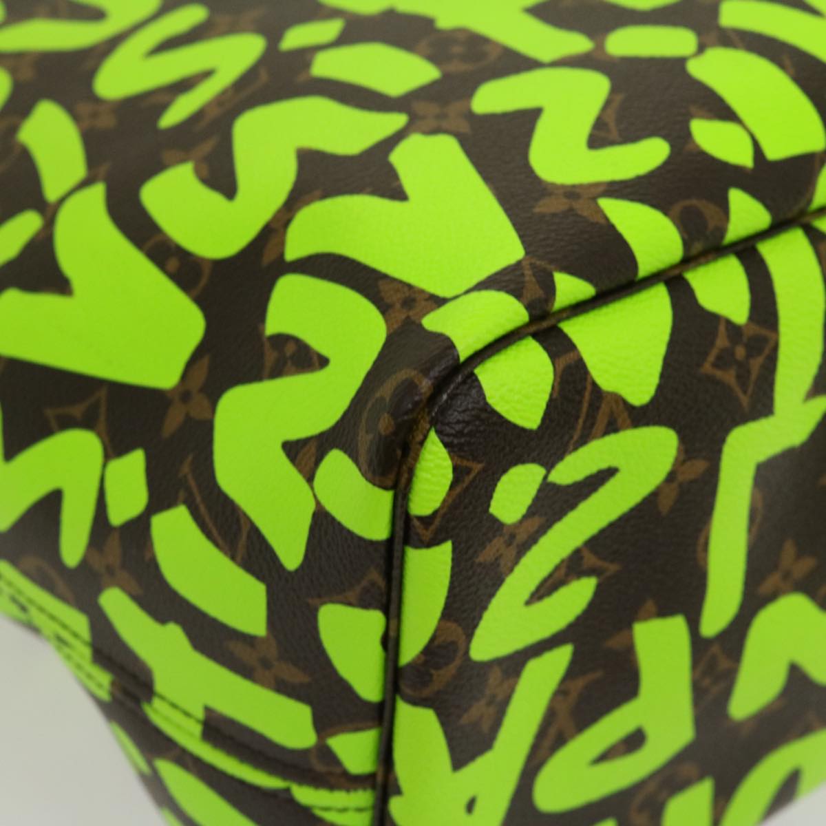 LOUIS VUITTON Monogram Graffiti Neverfull GM Tote Bag Vert M93703 LV 29943S
