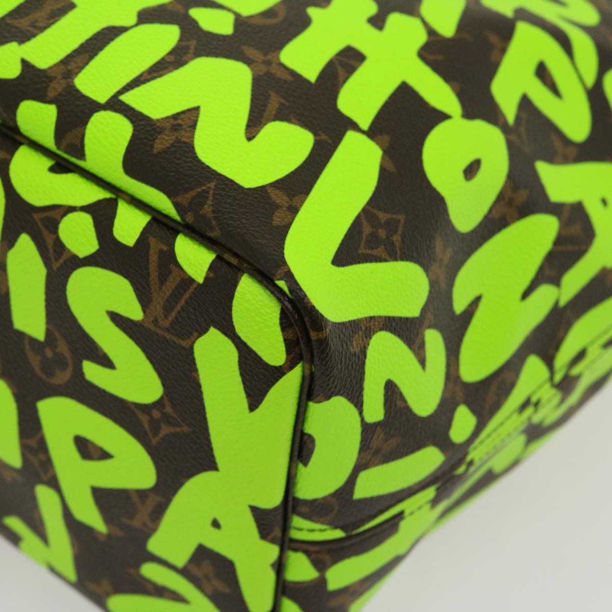 LOUIS VUITTON Monogram Graffiti Neverfull GM Tote Bag Vert M93703 LV 29943S
