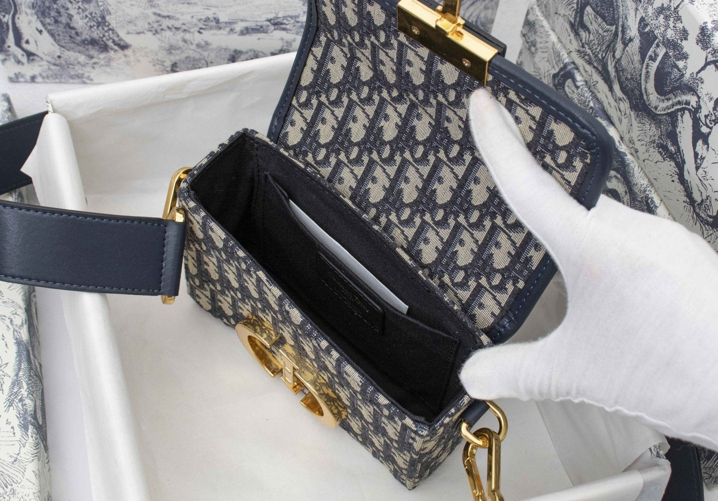 EN - New Arrival Bags DIR 242